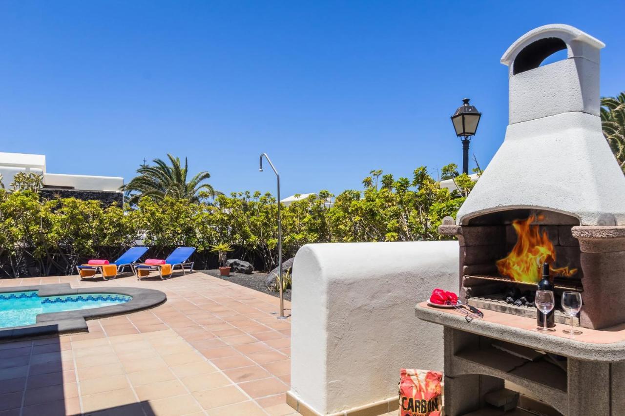 Villa Victoria Luz By Villa Plus Playa Blanca  Bagian luar foto