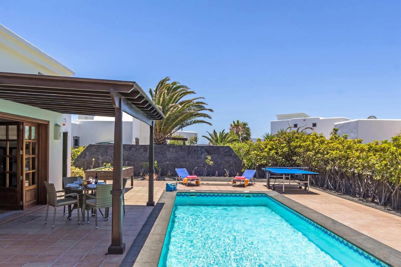 Villa Victoria Luz By Villa Plus Playa Blanca  Bagian luar foto